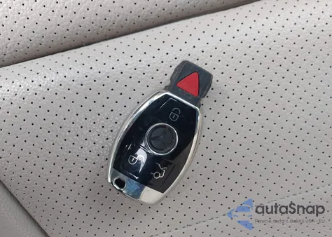 2018 Mercedes-Benz C 300 из США, поврежденный, VIN 55SWF4JB8JU264455